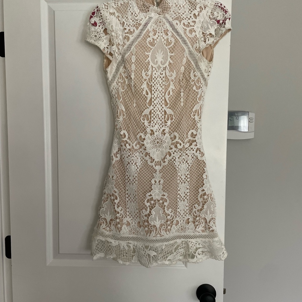 Super down size small white dress